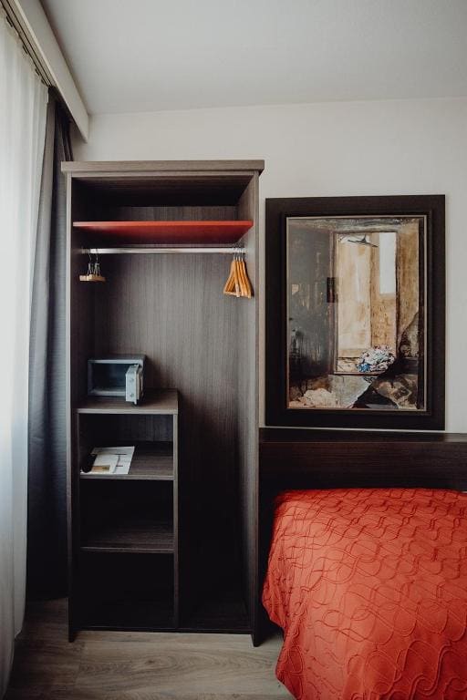 Art & Business Hotel - Tampilan 2