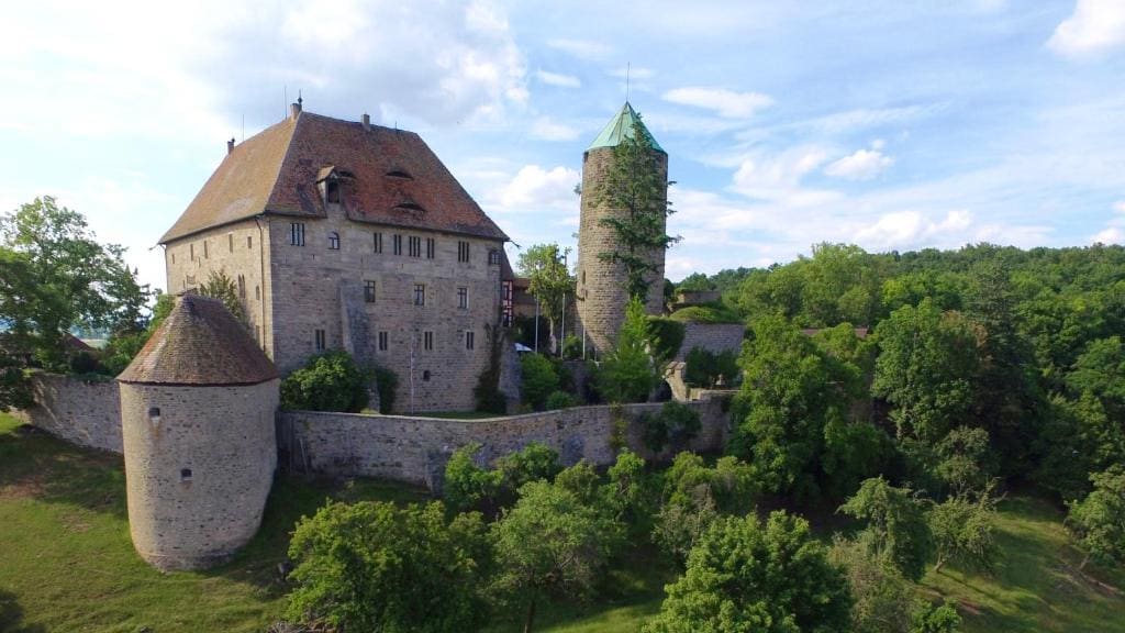 Burg Colmberg Hotel - Main view