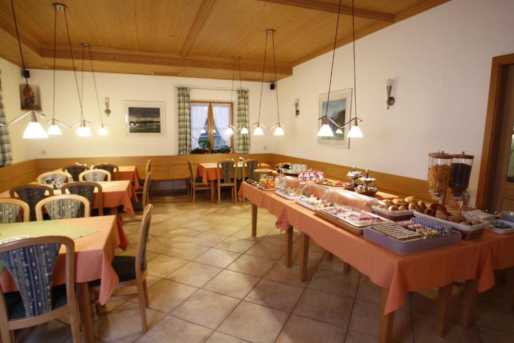 Hotel-Cafe Hanfstingl - View 3