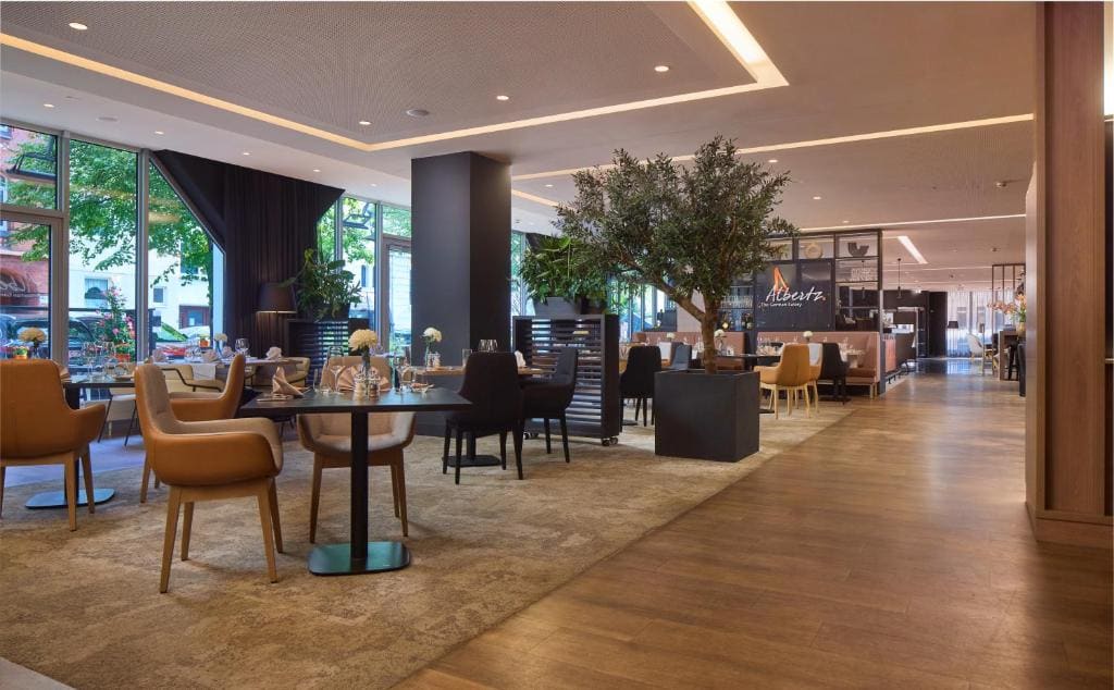 DoubleTree by Hilton Hannover Schweizerhof - View 3