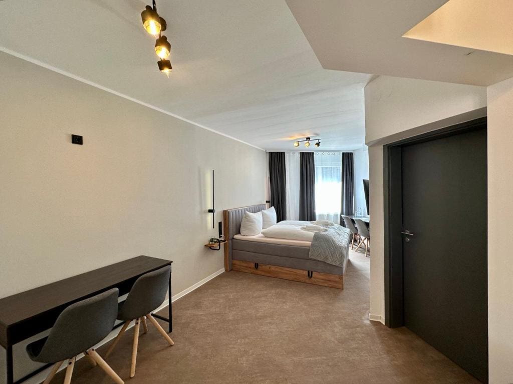 Hotel Emilia - View 7