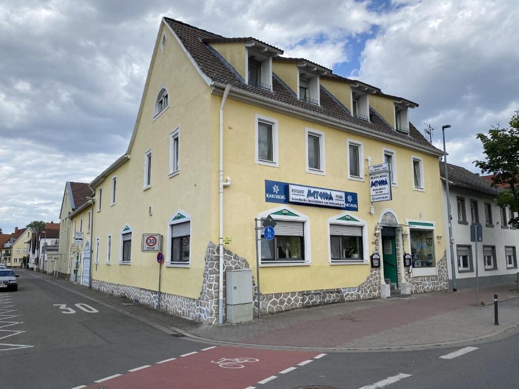 Family and Friends Dannstadt - Main view