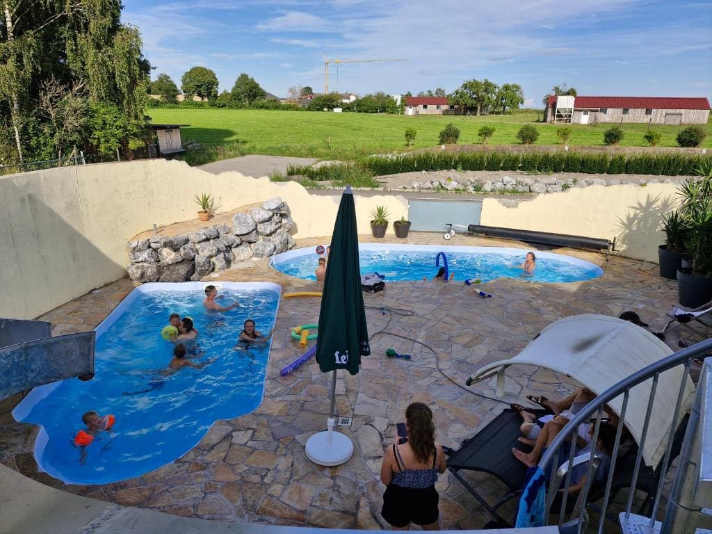 Farmhaus - View 4