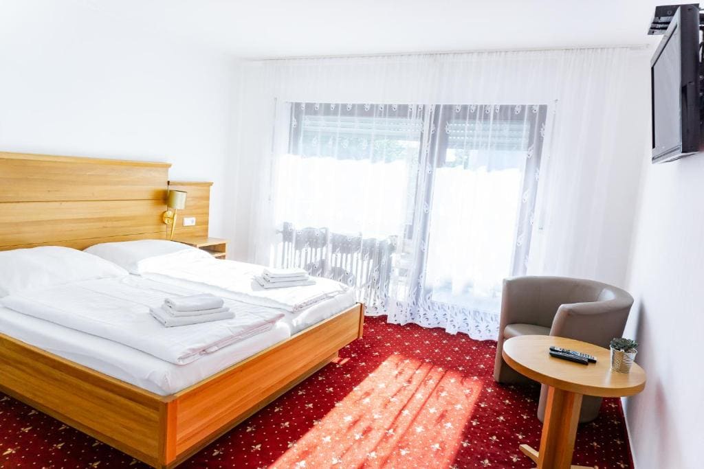 Eisberg Gästehaus & De Luxe Appartements - Προβολή 5