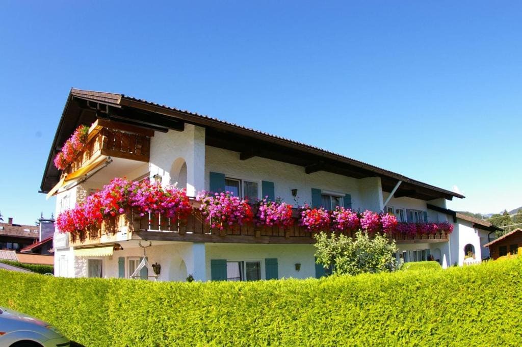 Gästehaus Wiesenhof - View 2