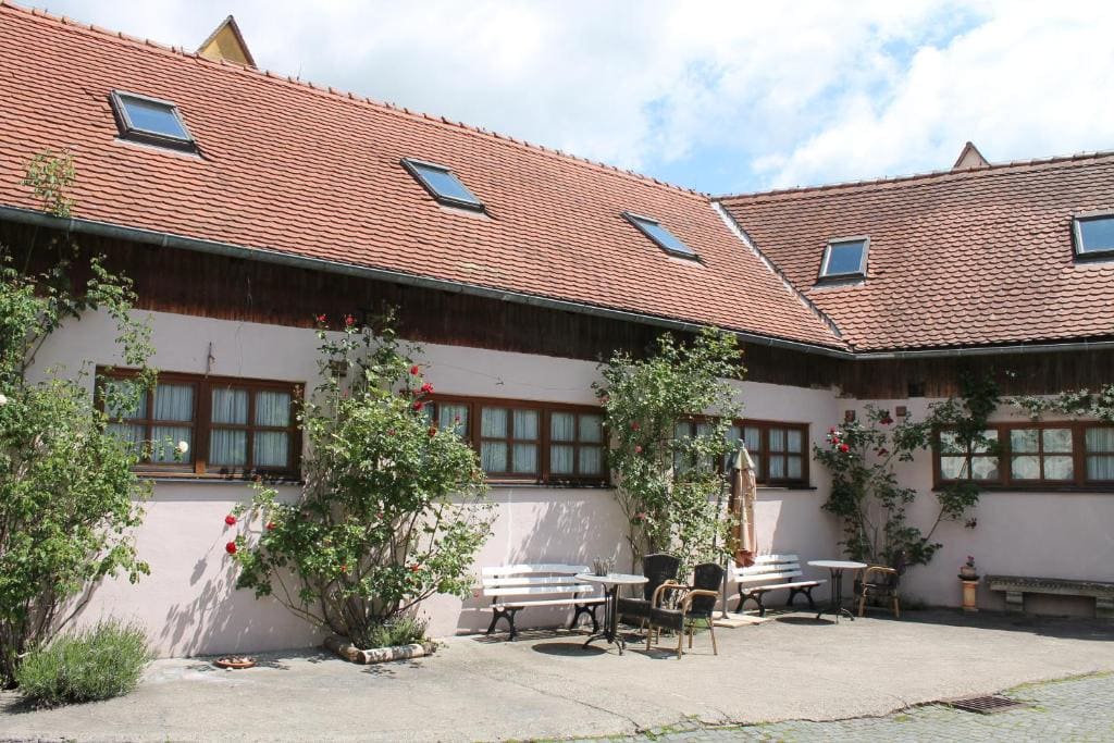 Kreuzerhof Hotel Garni - Main view
