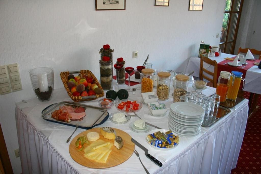 Gästehaus Trahasch im Adelshof - View 3