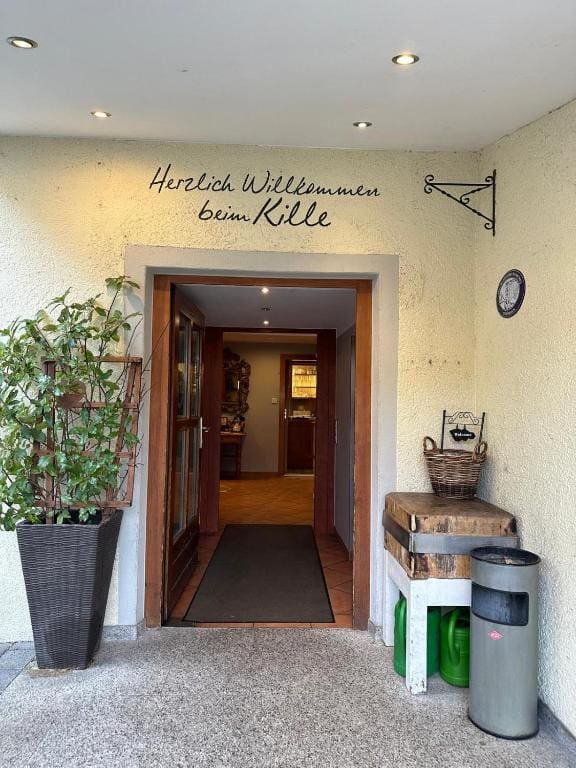 Gasthaus - Hotel Neue Post - View 5
