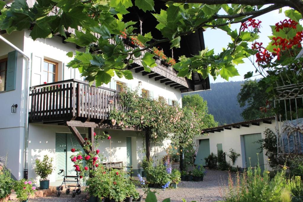 The Moosbach Garden - View 7