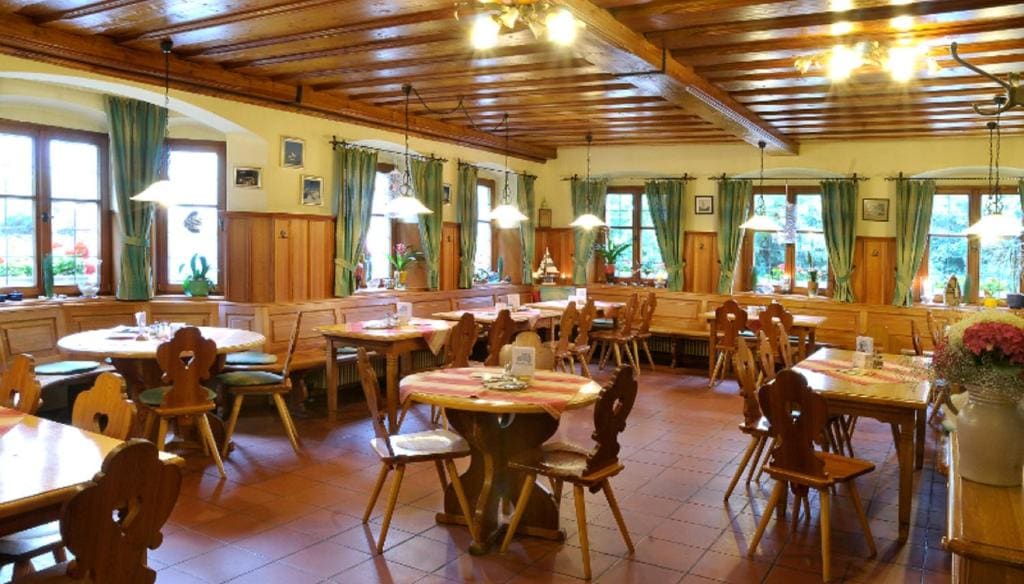 Gasthof Schloßbräu Lintach - View 3