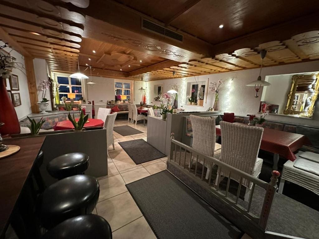 Hotel Goldene Rose - Main view