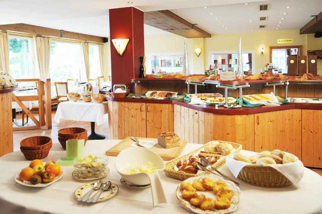 Hotel Goldener Knopf - View 3