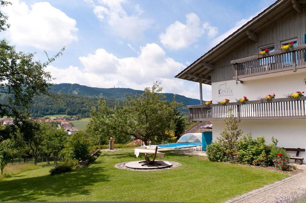 Hotel-Gasthof Zur Linde - View 5