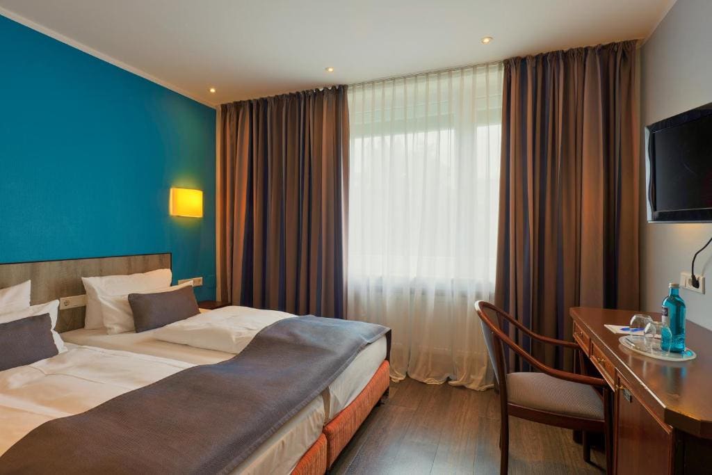 Trip Inn Hotel Esplanade, Düsseldorf - View 2