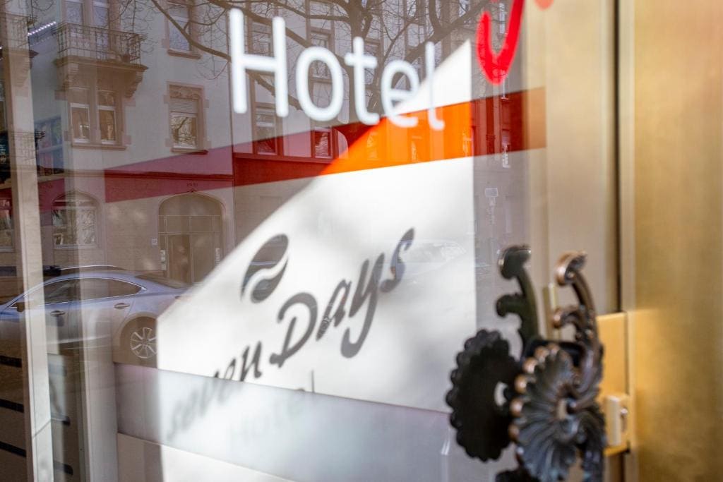 sevenDays Hotel Karlsruhe - View 4