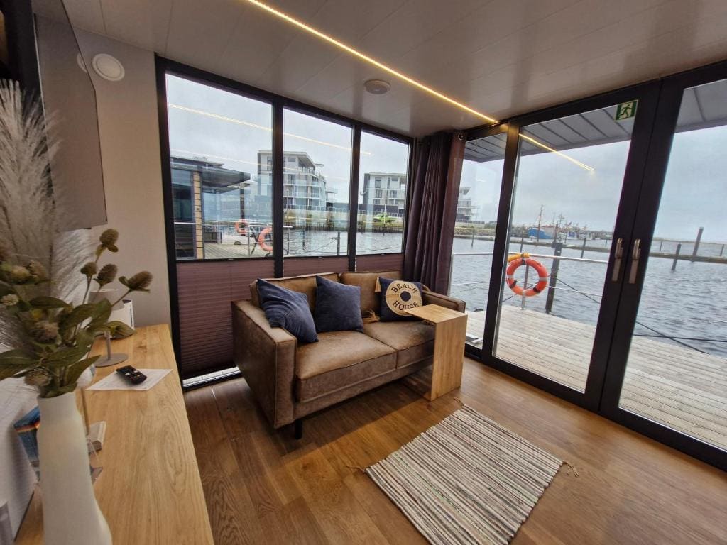 Hausboot Fjord Cirrus Solarboot mit Biosauna in Wendtorf - View 6