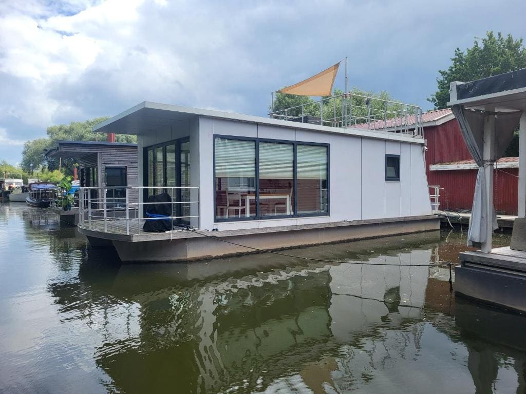 Hausboot Hafen2wo - View 4