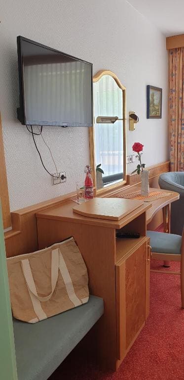 Hotel Hirsch mit Café Klösterle - View 2
