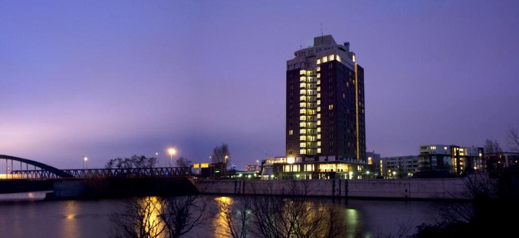HI Hotel International Hamburg - Main view
