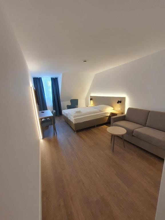 Hotel zur Traube - View 2