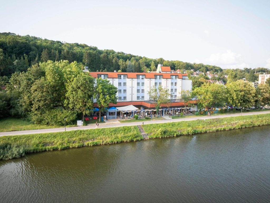 Ibis Styles Regensburg - Main view