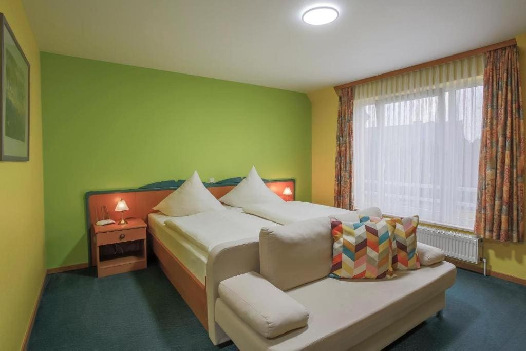 Hotel Ideal - View 2