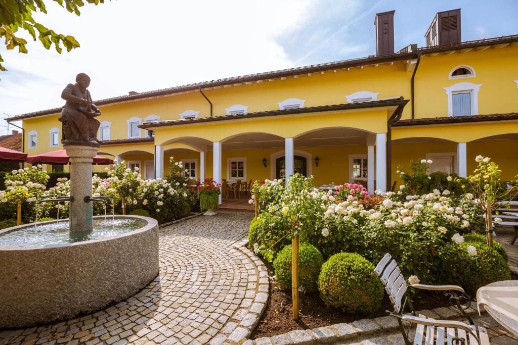Hotel Kandler - Main view