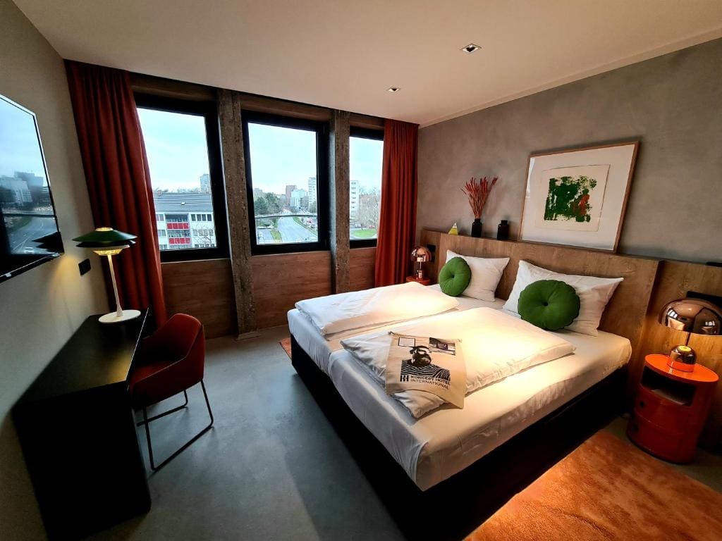KONCEPT HOTEL International - View 7