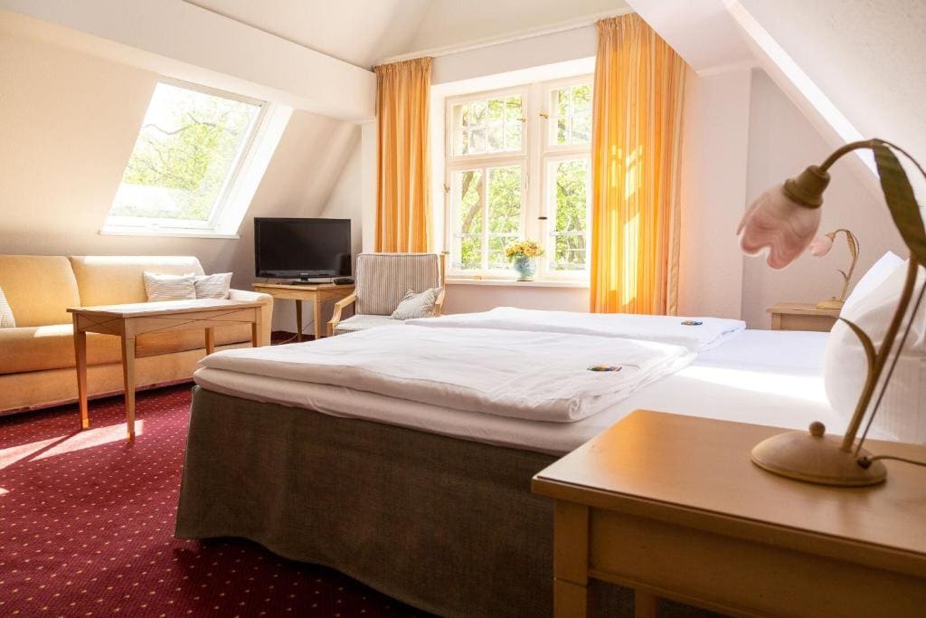 Hotel Kronprinz - View 7