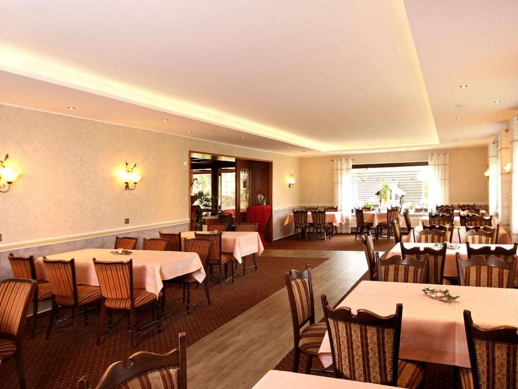 Gasthof "Zum Burghof" - Tampilan 6