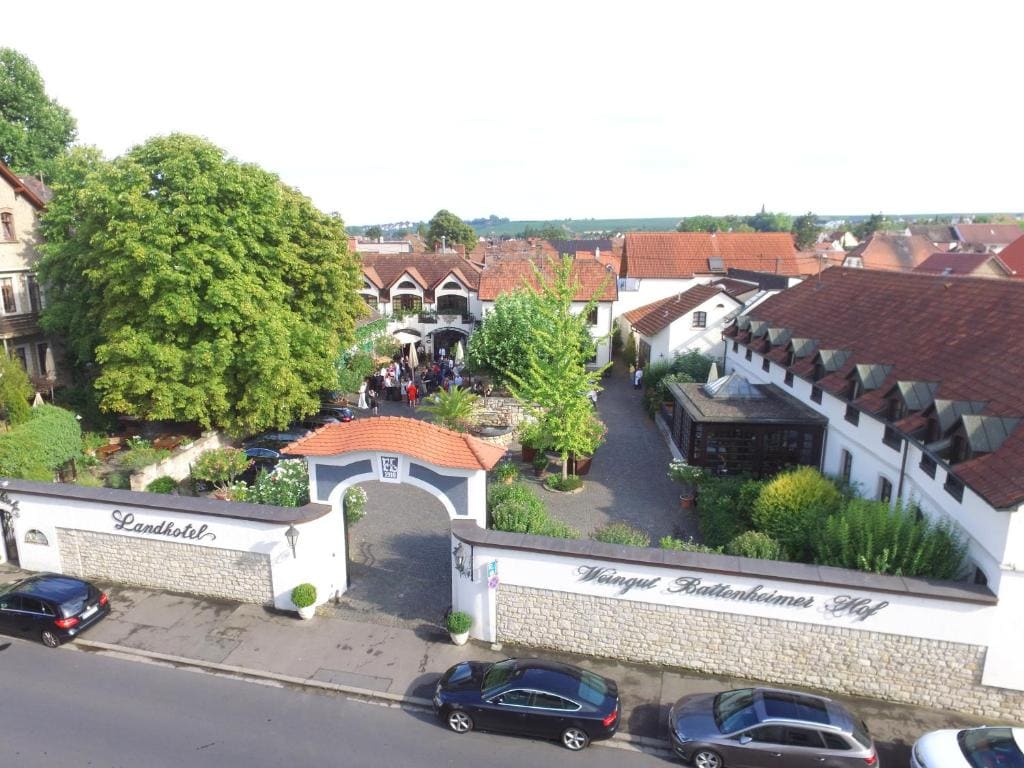 Landhotel Battenheimer Hof - Main view
