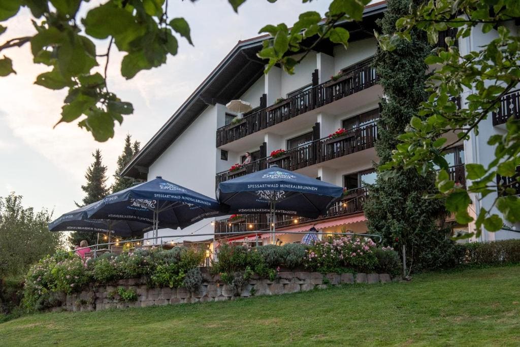 Landhotel Lortz - Main view