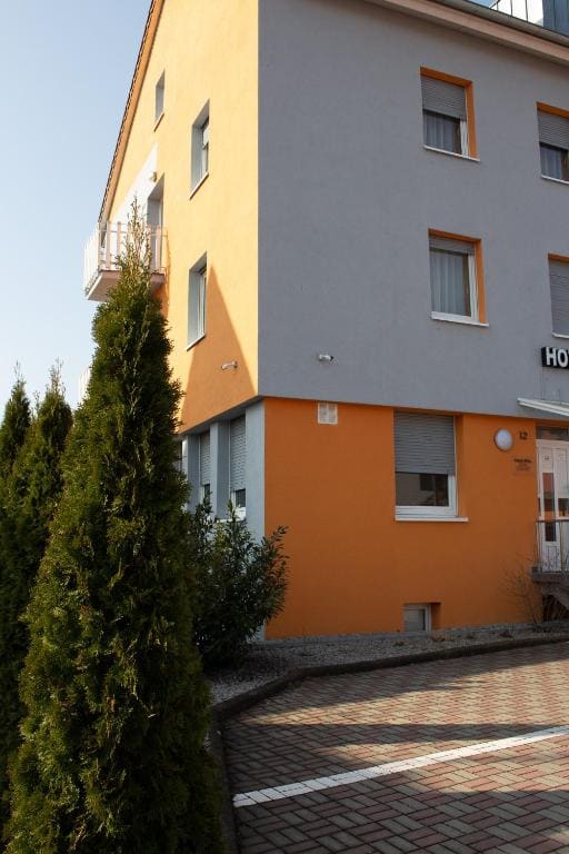 Hotel Lichtblick Salach - Main view