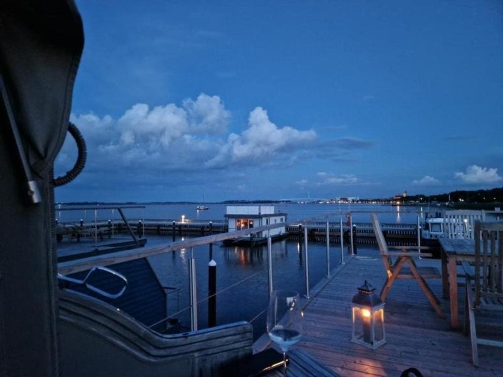 Hausboot Liliput - Vista 3