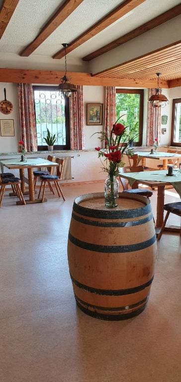 Lug ins Land Restaurant & Ferienwohnungen - View 5