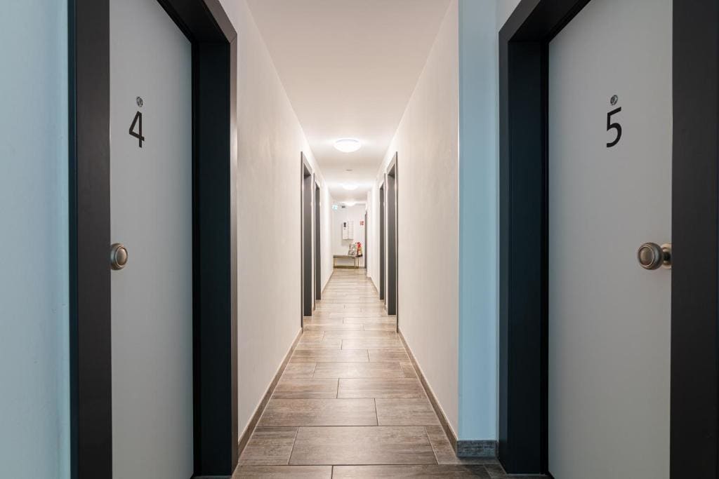 Nine Rooms - Serviced Rooms - View 3