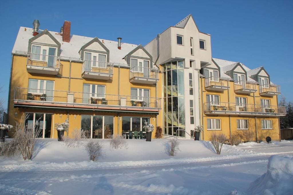 Landhotel Löwenbruch - Main view
