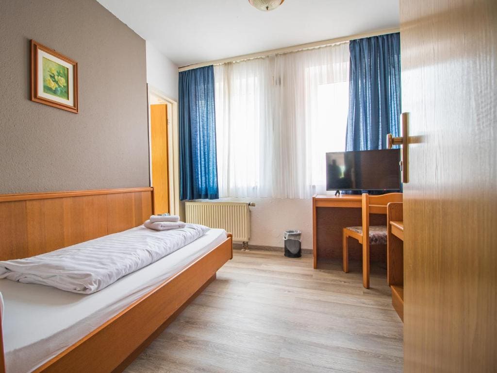 Hotel Naundorf - View 5