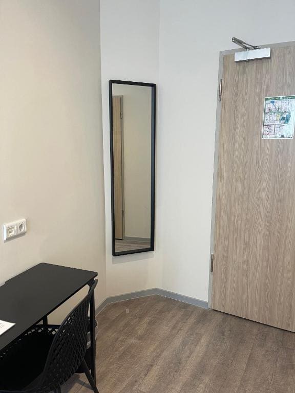 Motel Blue - Minimalist Boutique Hotel - View 7