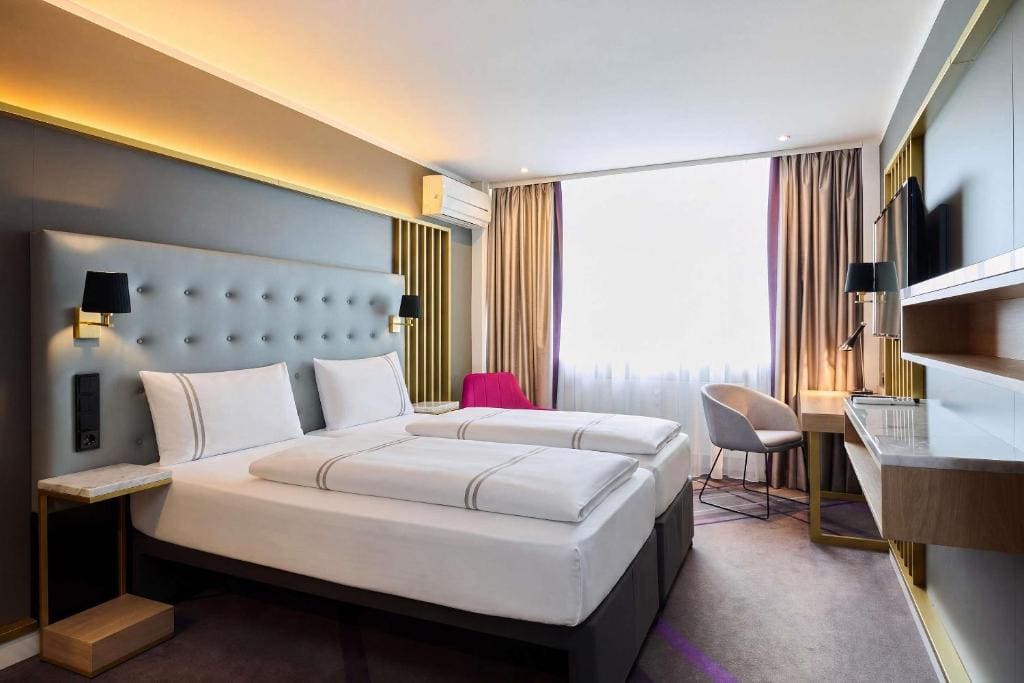 Premier Inn Saarbrücken City Centre - View 3