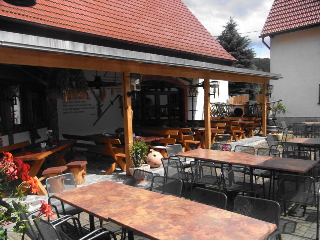 Restaurant & Pension "Bauernhof zum Silberbergwerk" - View 3