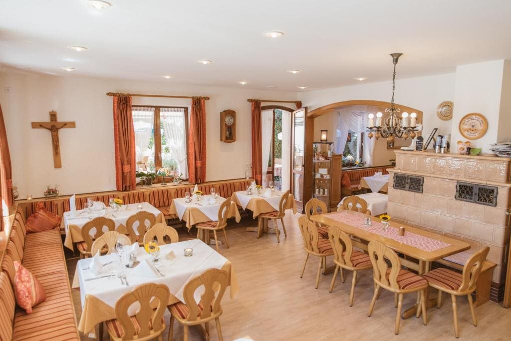 Hotel-Restaurant Gasthof Adler - View 3
