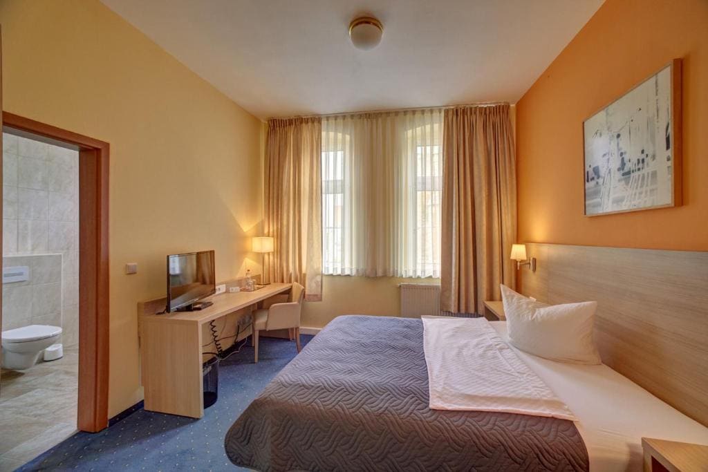 Hotel Maximilian - View 2