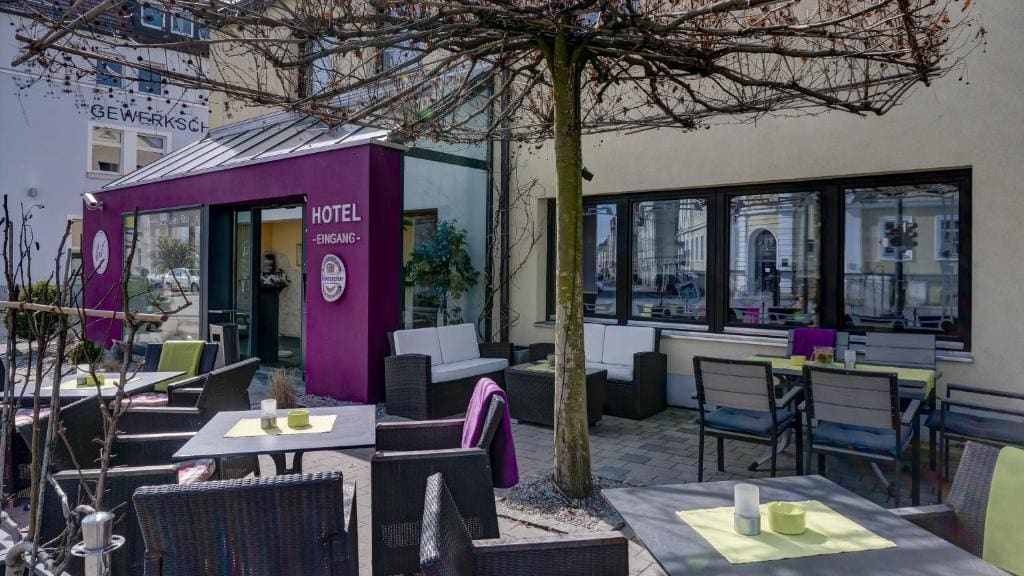 Hotel Restaurant Weihenstephaner Stuben - View 3