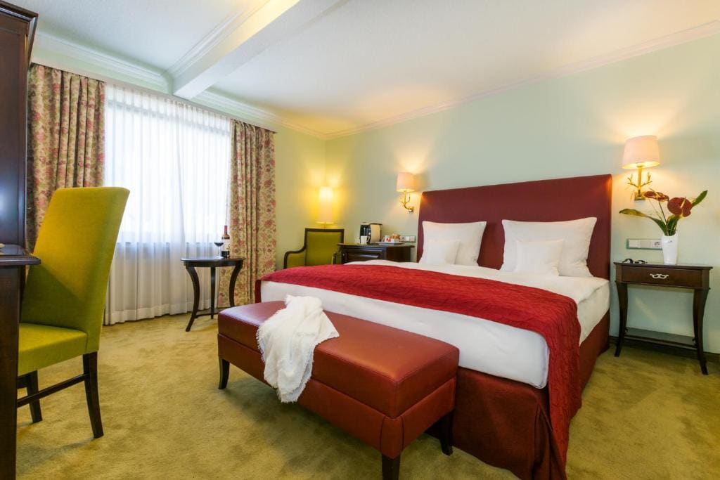 Lohmann's Romantik Hotel Gravenberg - View 2