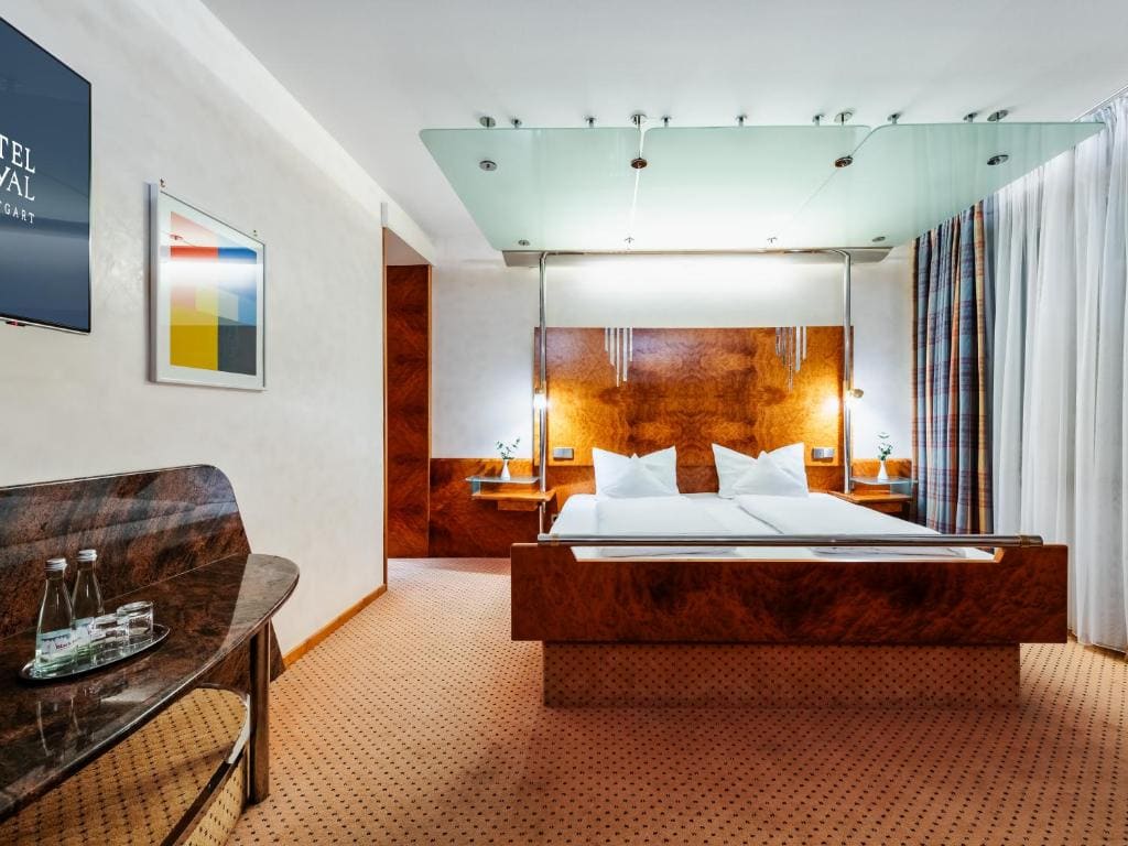Hotel Royal - View 2
