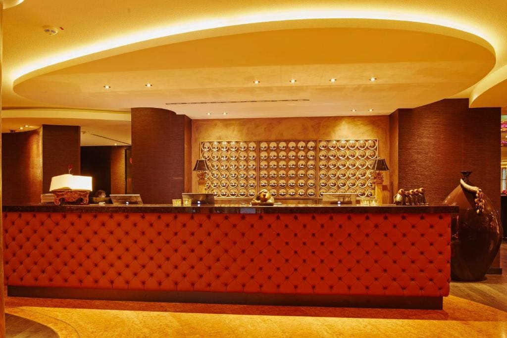 Savoy Hotel - View 7