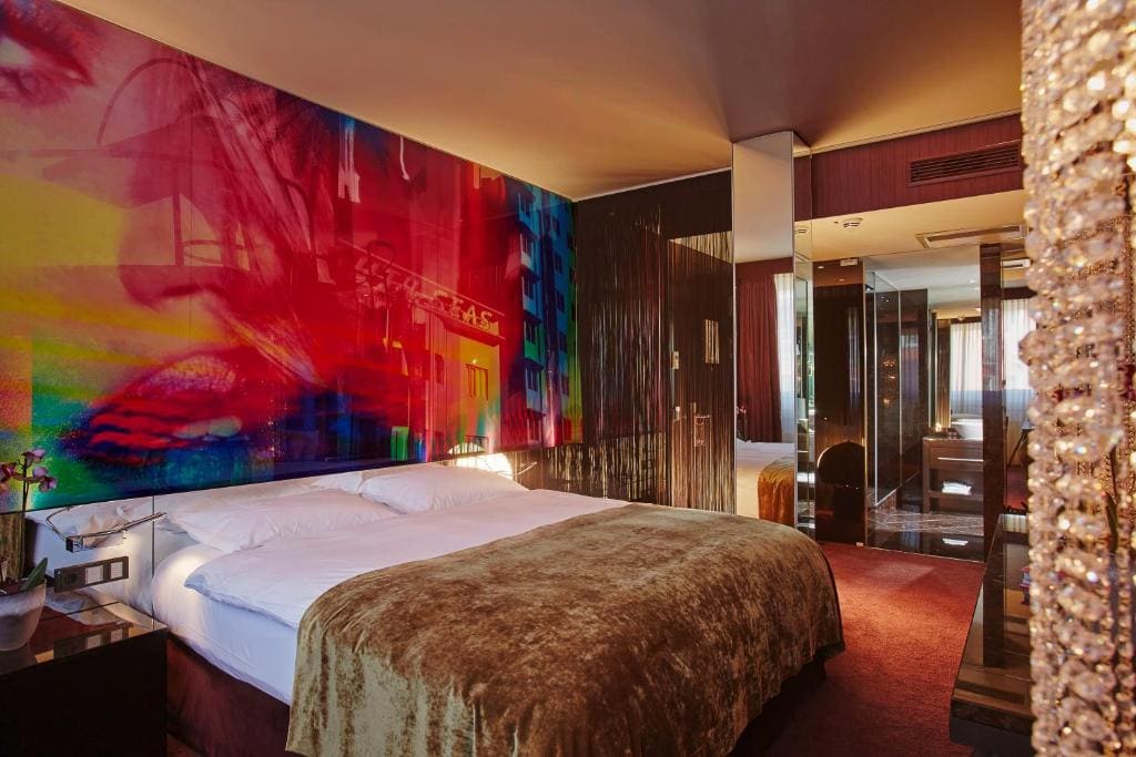 Savoy Hotel - View 2