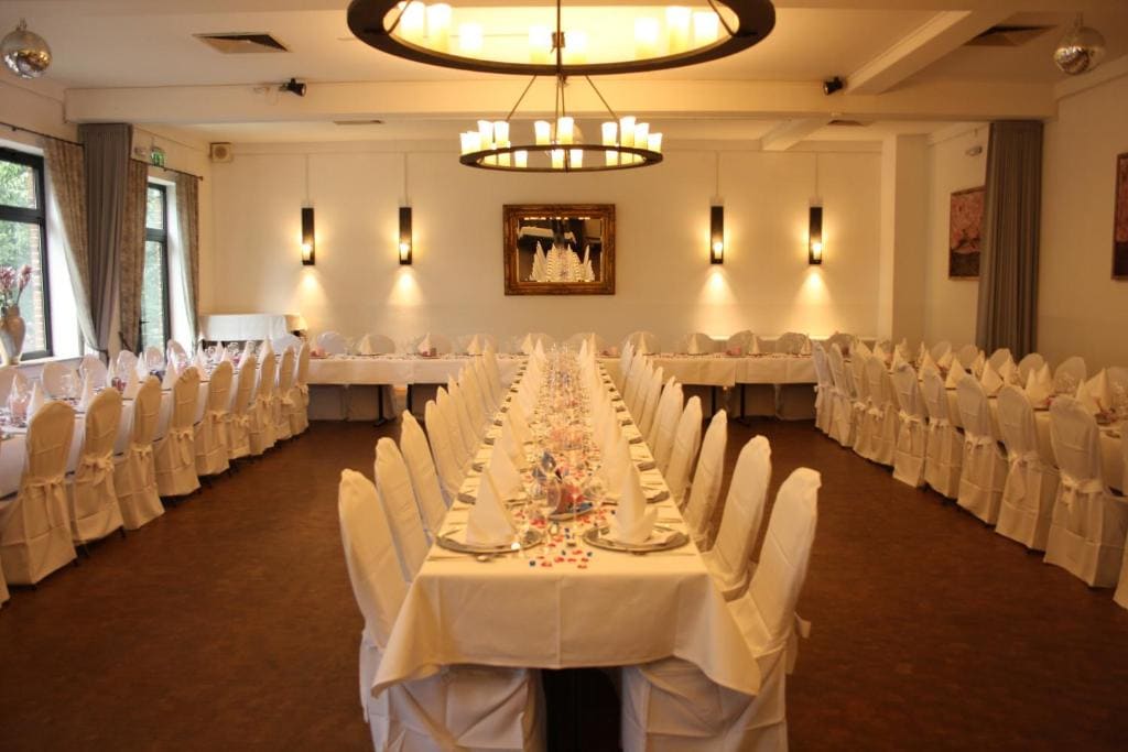 Hotel Schwarzer Adler - View 5