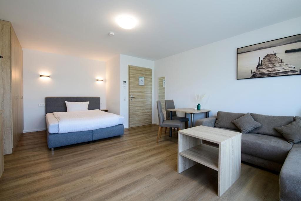 Smart & Stay Aparthotel Saarlouis Lisdorf - View 7